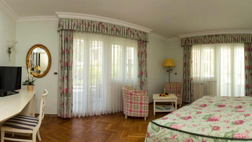 Hotel Miramar Опатия Екстериор снимка