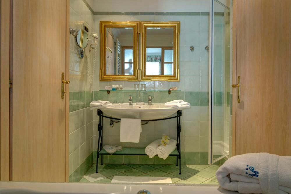 Hotel Miramar Опатия Екстериор снимка
