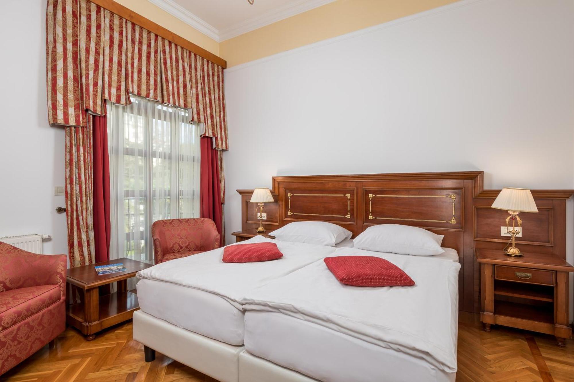 Hotel Miramar Опатия Екстериор снимка