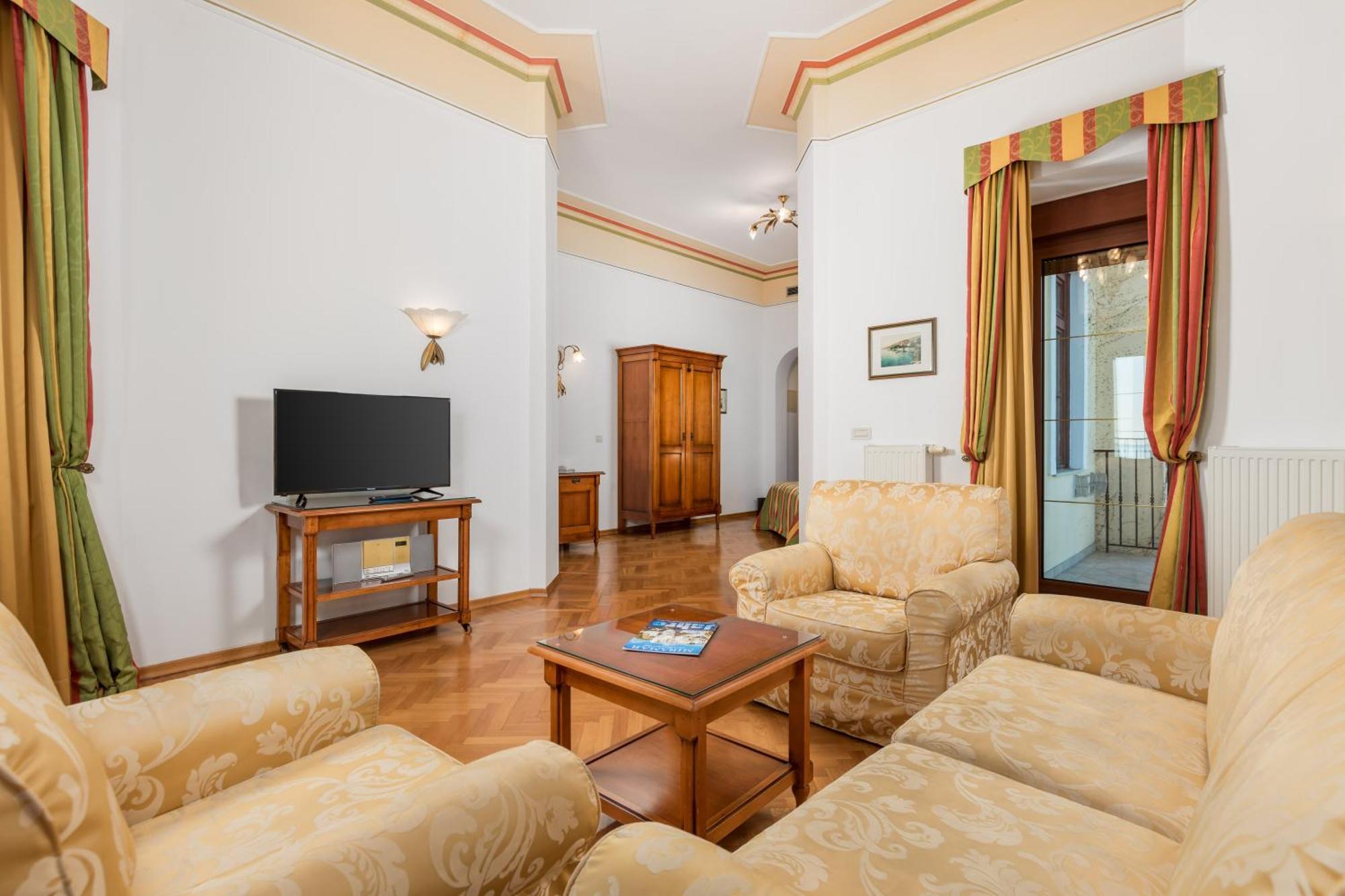 Hotel Miramar Опатия Екстериор снимка