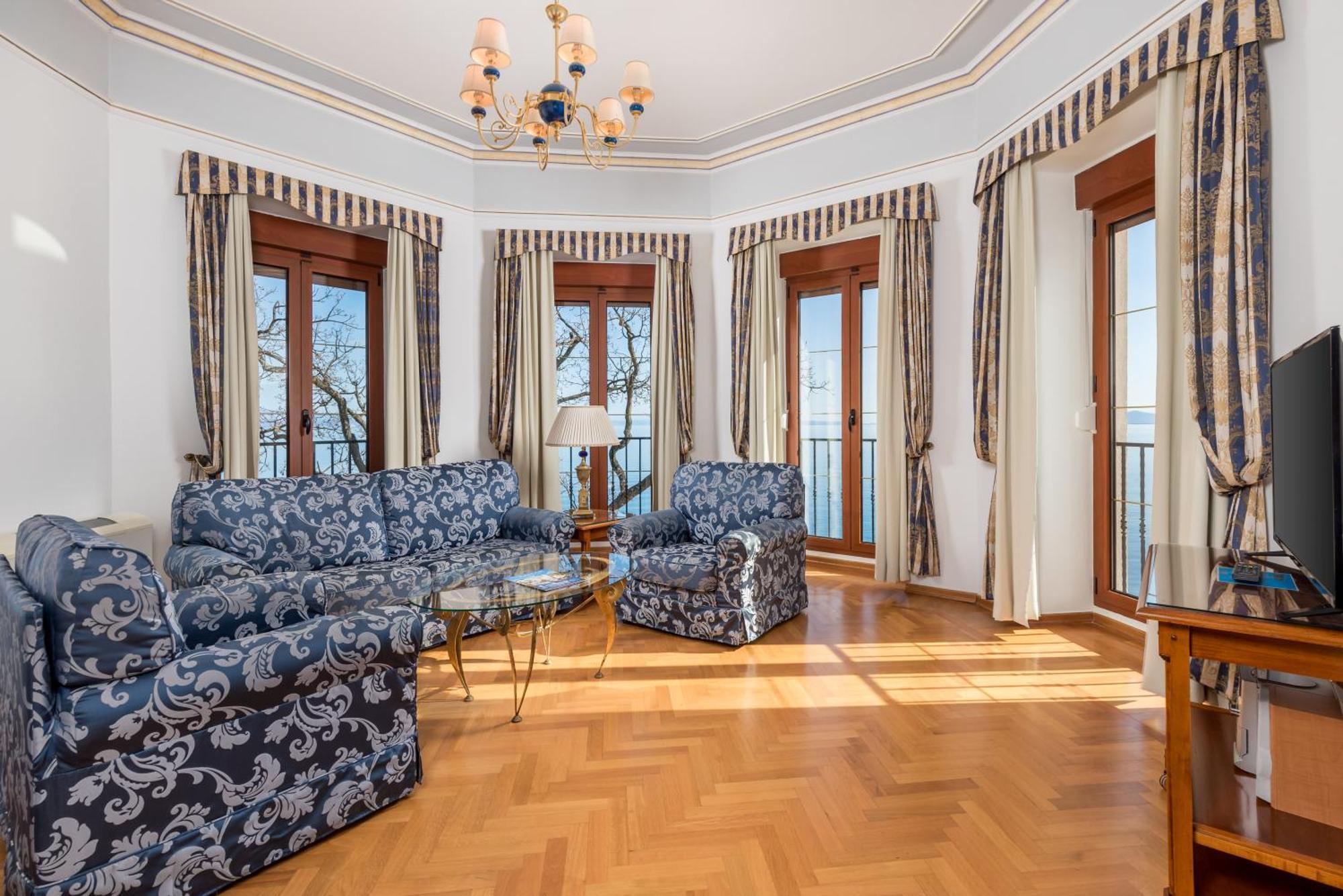 Hotel Miramar Опатия Екстериор снимка